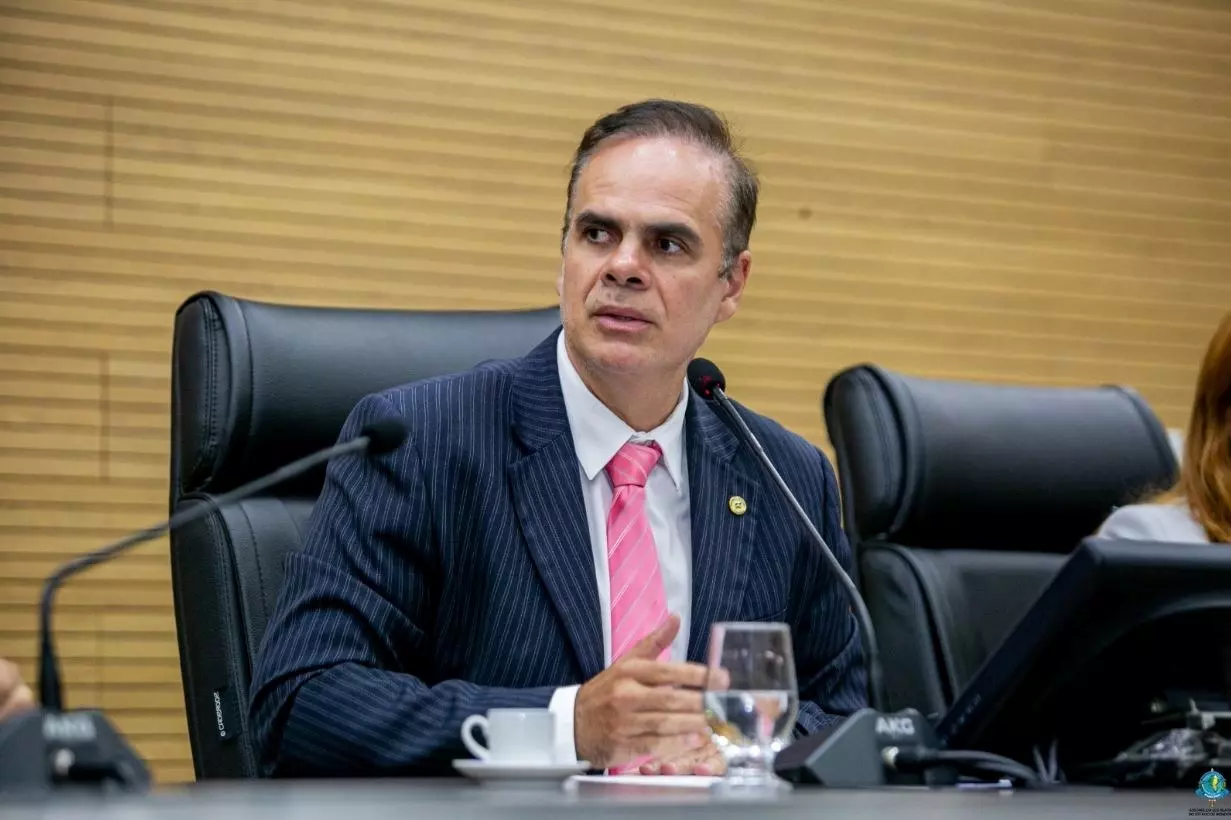 Deputado Alan Queiroz propõe novo Refis com parcelamento de dívidas do ICMS e governo de Rondônia confirma tramitação de projeto